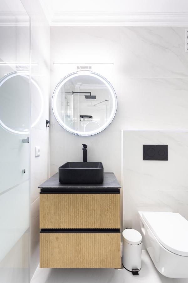 Clara Apartment *